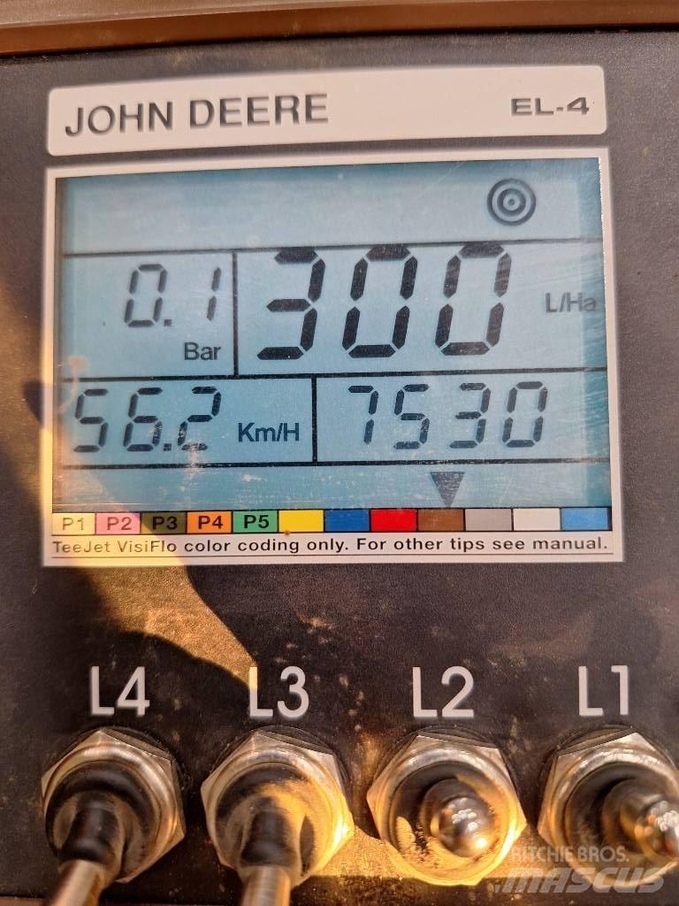 John Deere 740 Ρυμουλκούμενα ψεκαστικά