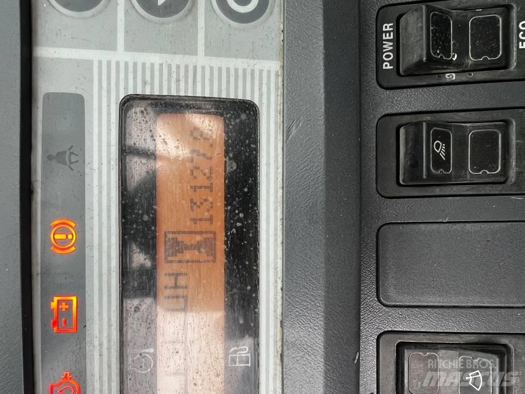 Nissan UG1D2A30LQ Περονοφόρα ανυψωτικά κλαρκ με φυσικό αέριο LPG