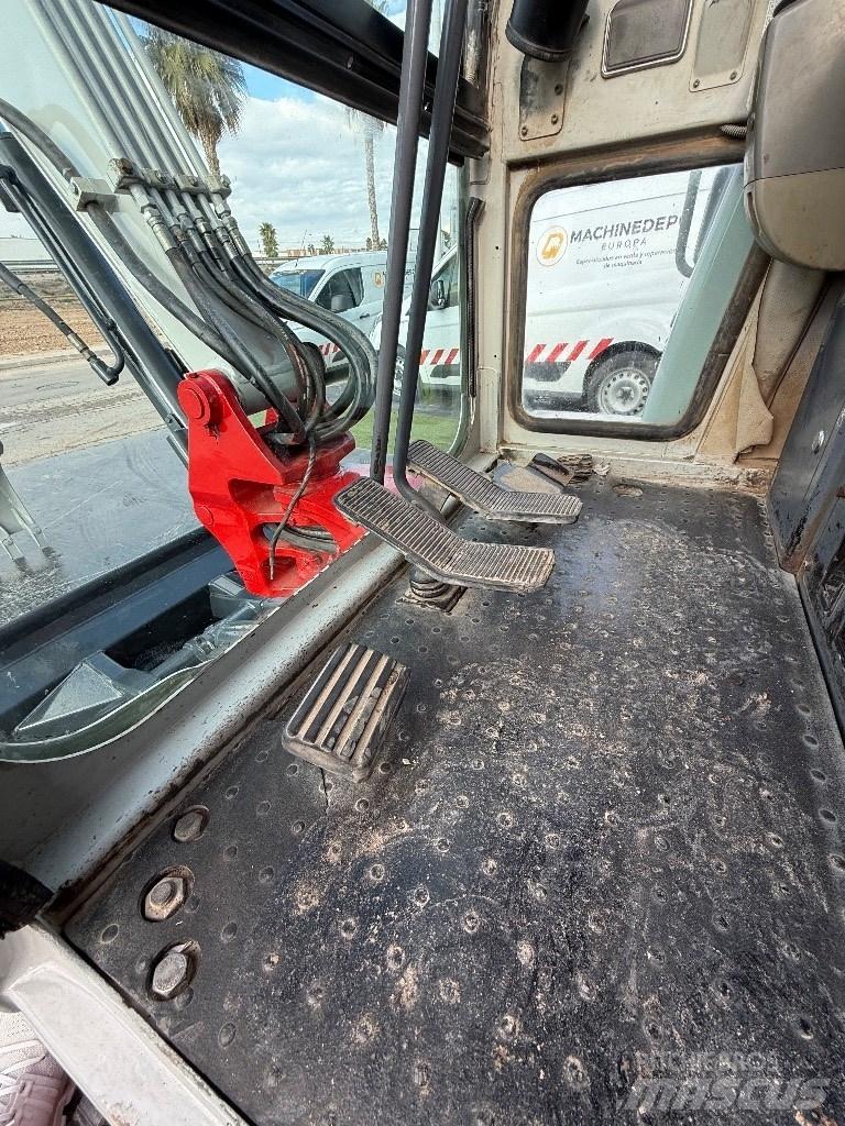 Takeuchi TB 135 Εκσκαφάκι (διαβολάκι) < 7t
