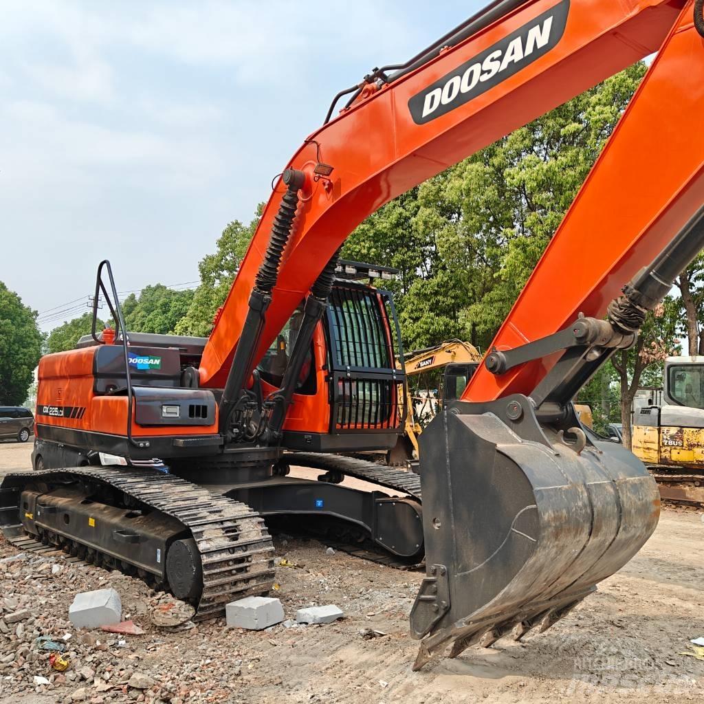 Doosan DX225-9C Εκσκαφείς με ερπύστριες