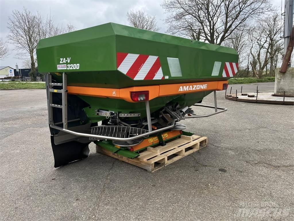Amazone ZA-V 3200 Διαστρωτήρες ανοργάνων
