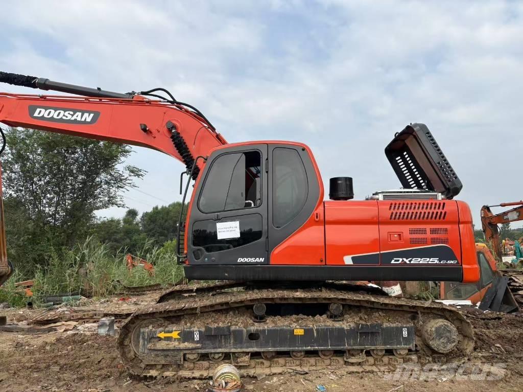 Doosan DX225LC-9C Εκσκαφείς με ερπύστριες
