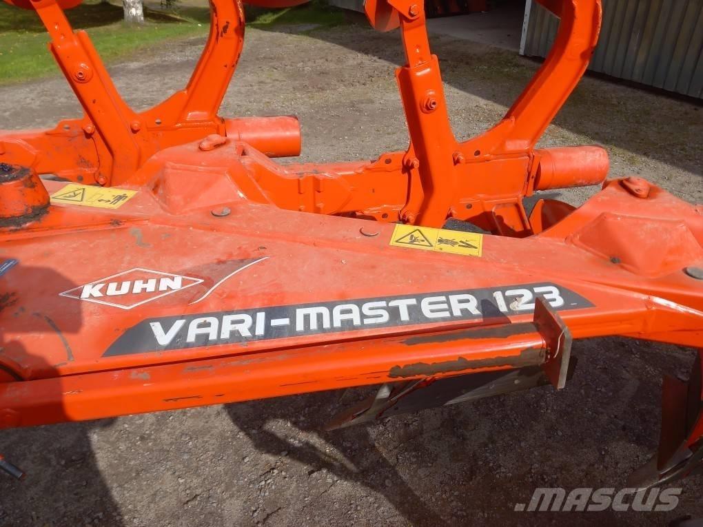 Kuhn Vari-Master 123 Αναστρεφόμενα άροτρα