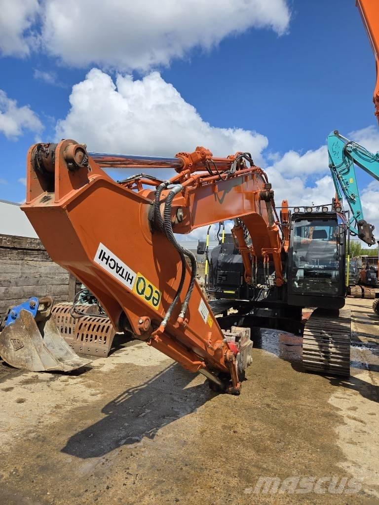 Hitachi ZX225US-6 Εκσκαφείς με ερπύστριες