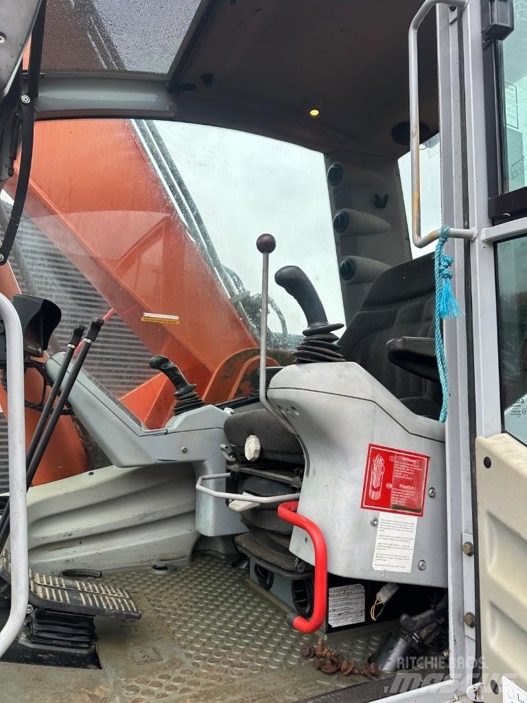 Terex TC240 Εκσκαφείς με ερπύστριες