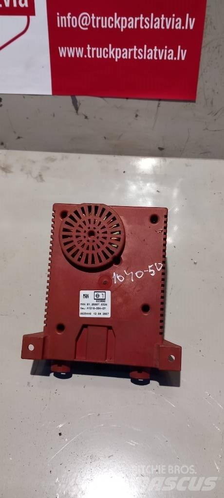 MAN TGA.  81259070326 Ηλεκτρονικά