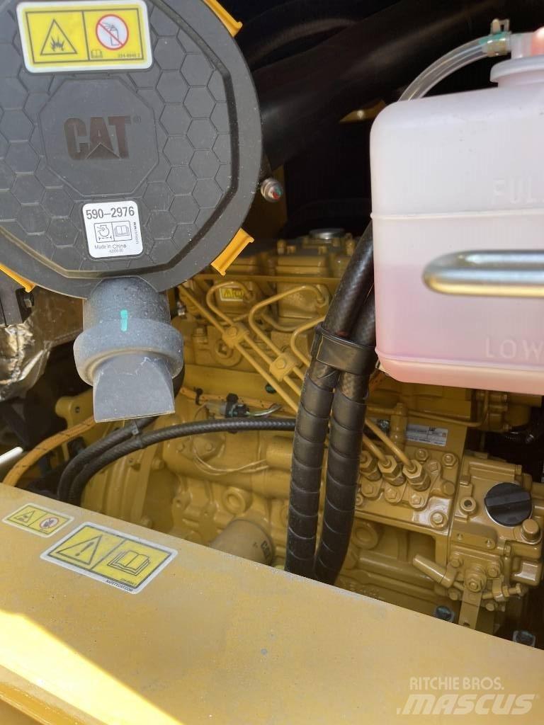 CAT 305.5 Εκσκαφείς με ερπύστριες