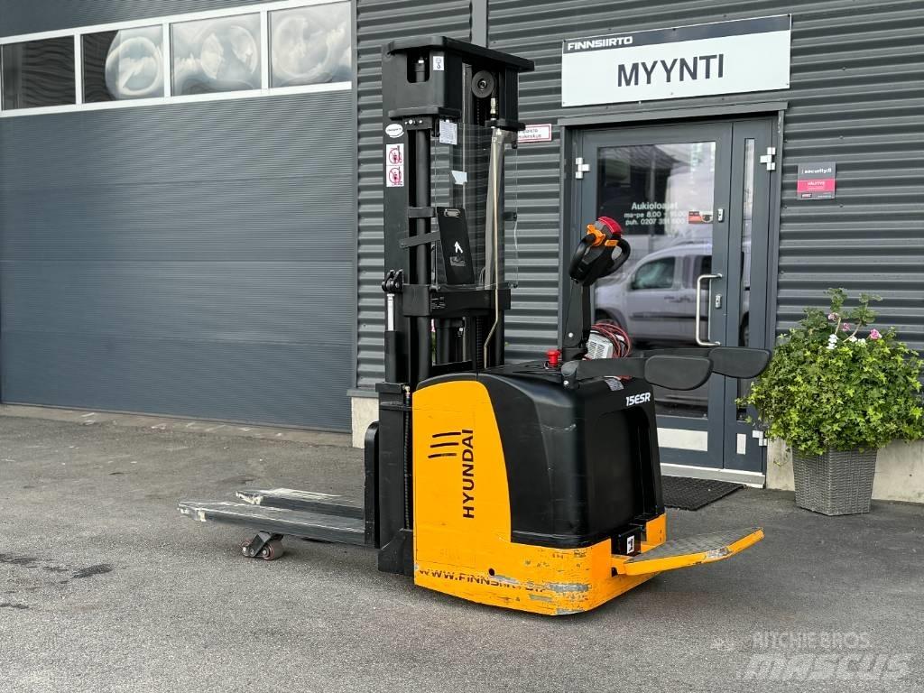 Hyundai 15ESR Ηλεκτρικά παλετοφόρα με ιστό