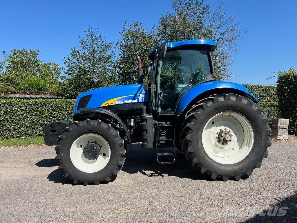 New Holland T 7040 Τρακτέρ