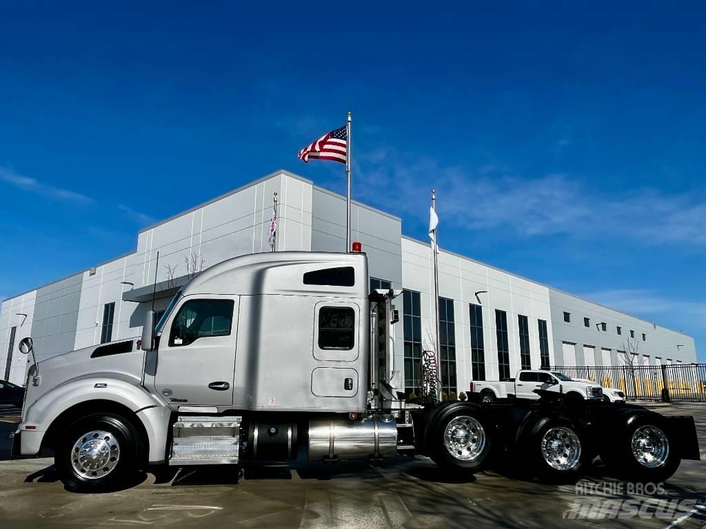 Kenworth T 880 Τράκτορες