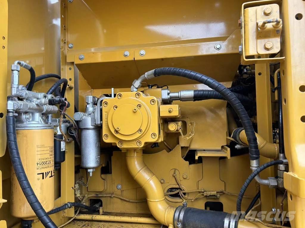 CAT 320 Εκσκαφείς με ερπύστριες