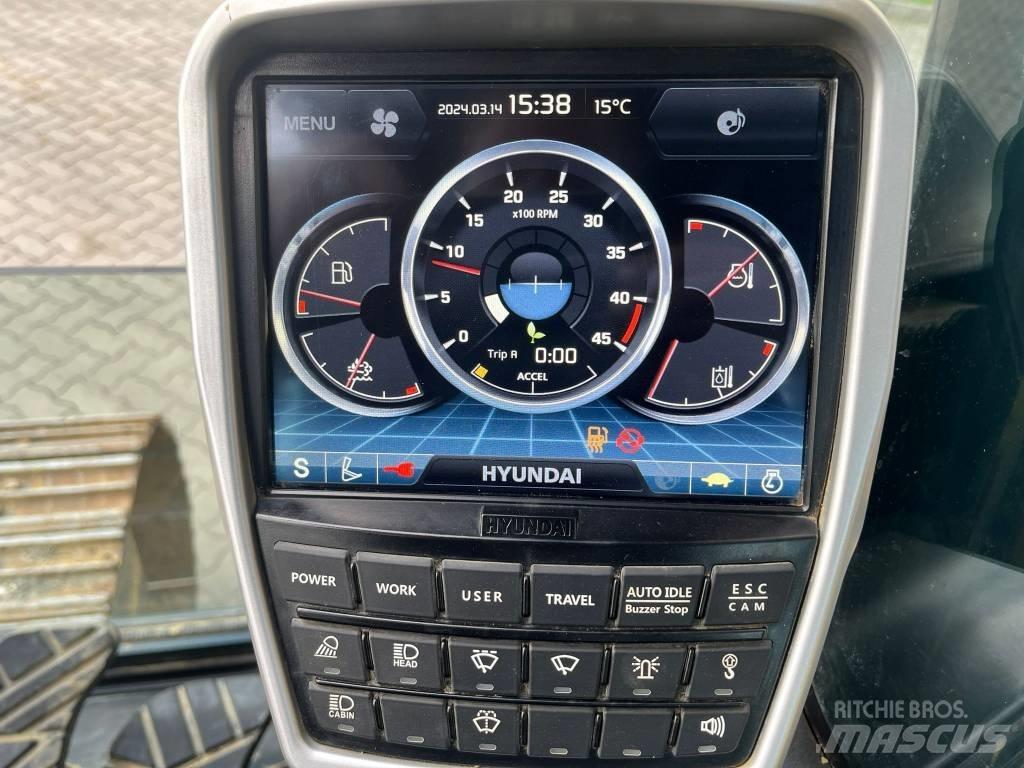 Hyundai HX 220 L Εκσκαφείς με ερπύστριες