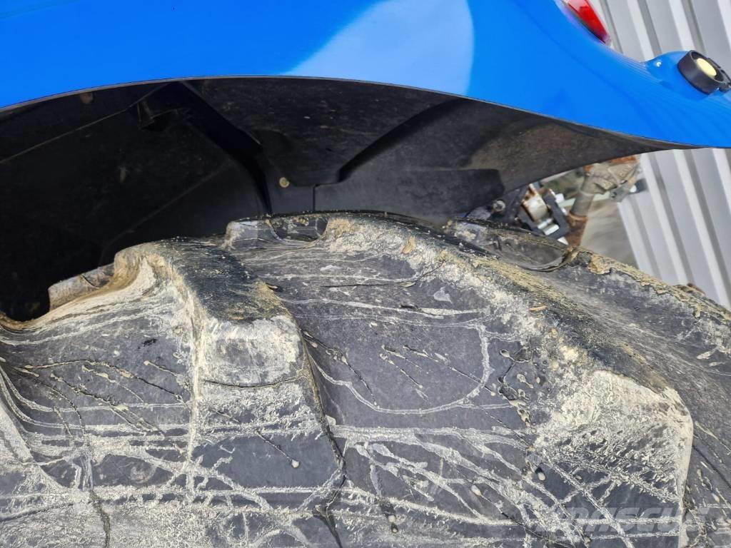 New Holland T 8020 Τρακτέρ