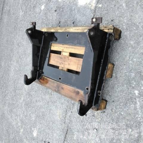JCB INTERFACE Λοιπά προσαρτούμενα εξαρτήματα και κατασκευαστικά στοιχεία