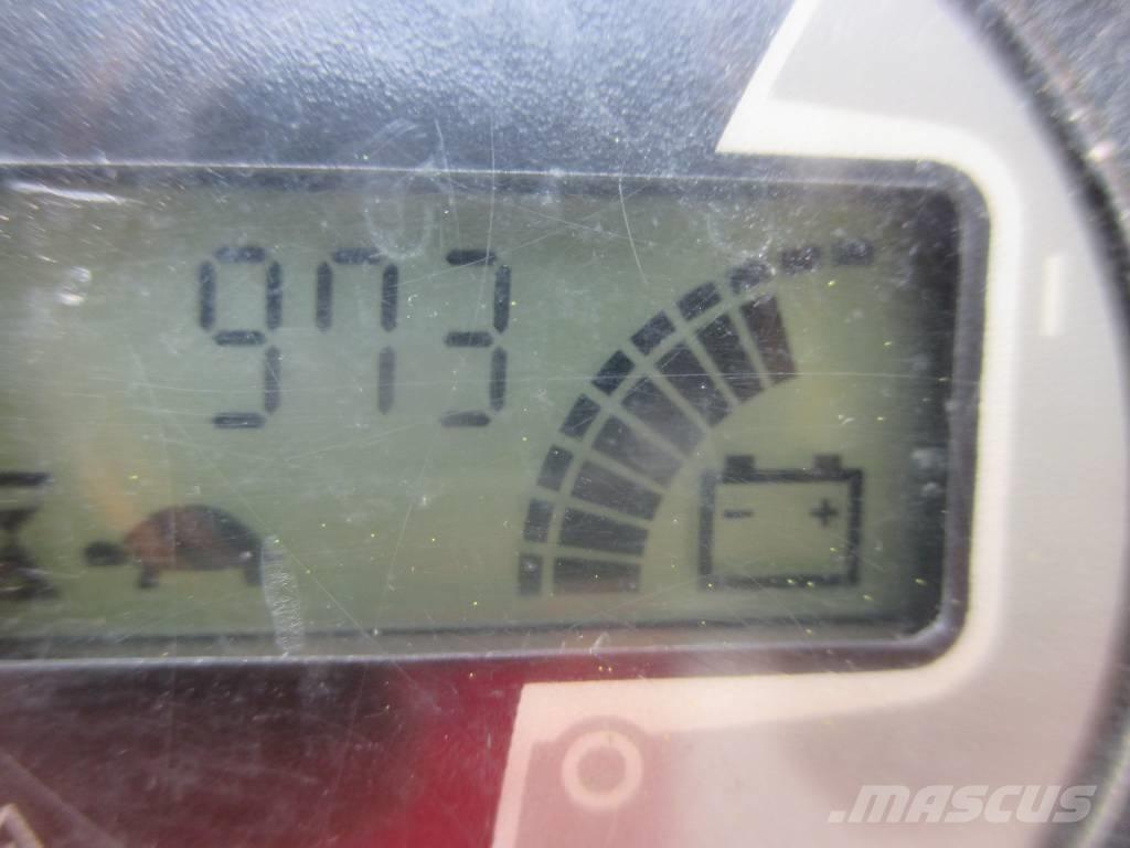 JLG Toucan 8 E Ανυψωτήρες με κατακόρυφους πυλώνες