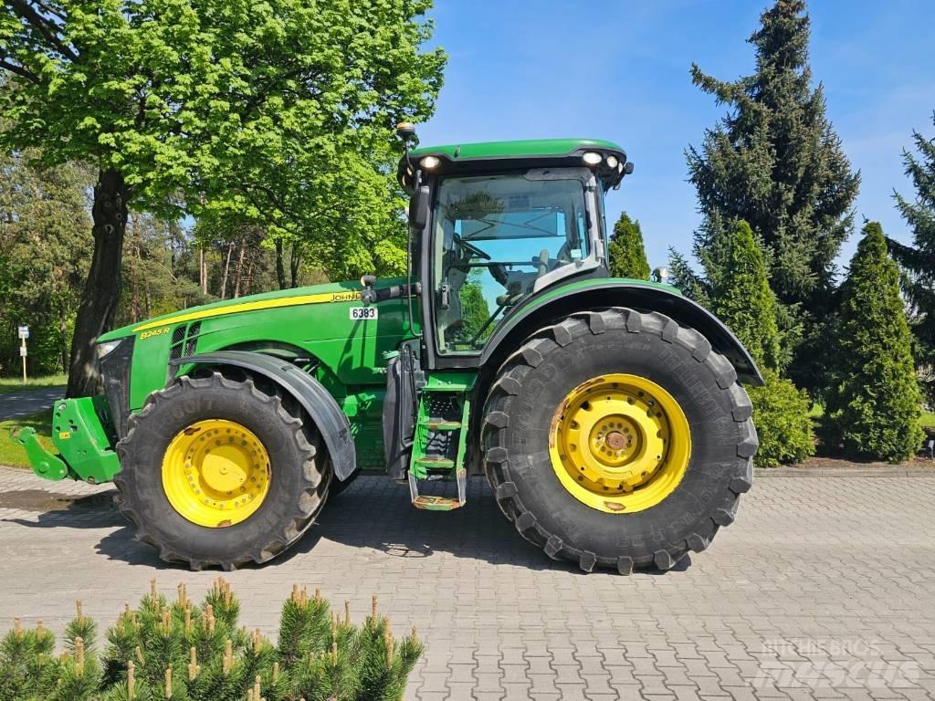 John Deere 8245 R Τρακτέρ