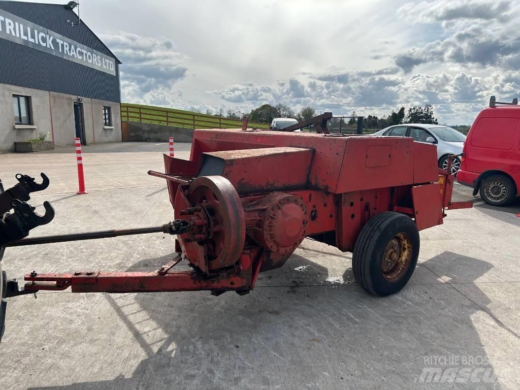 Massey Ferguson 120 Πρέσες τετράγωνων δεμάτων