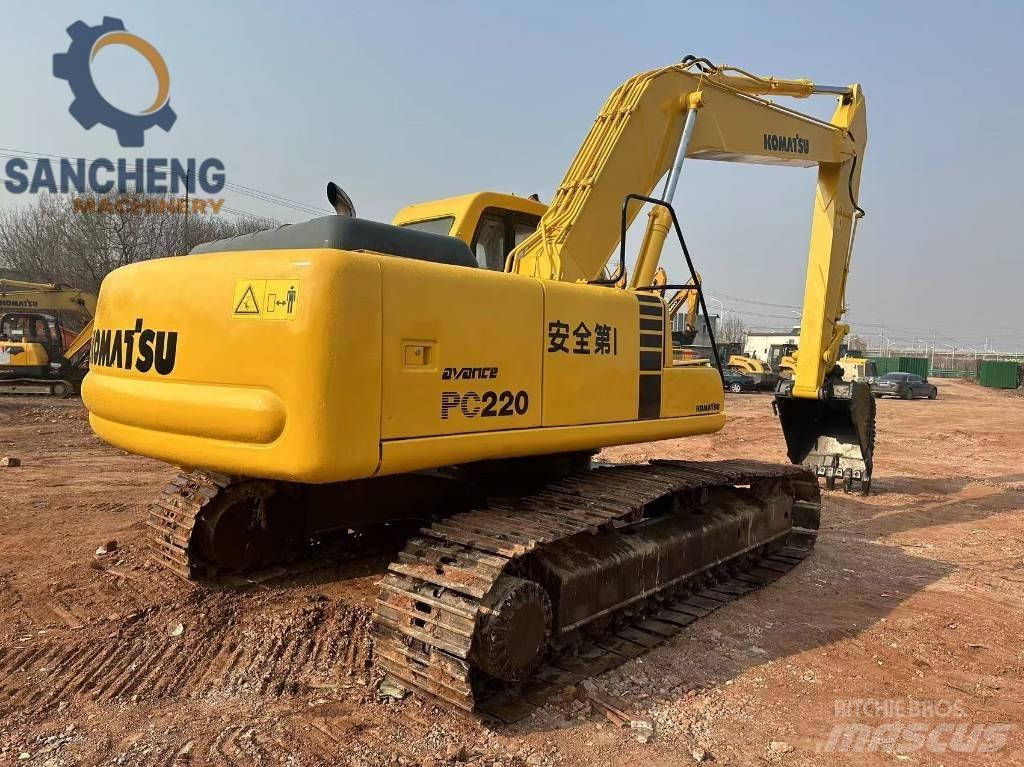 Komatsu PC 200 Εκσκαφείς με ερπύστριες