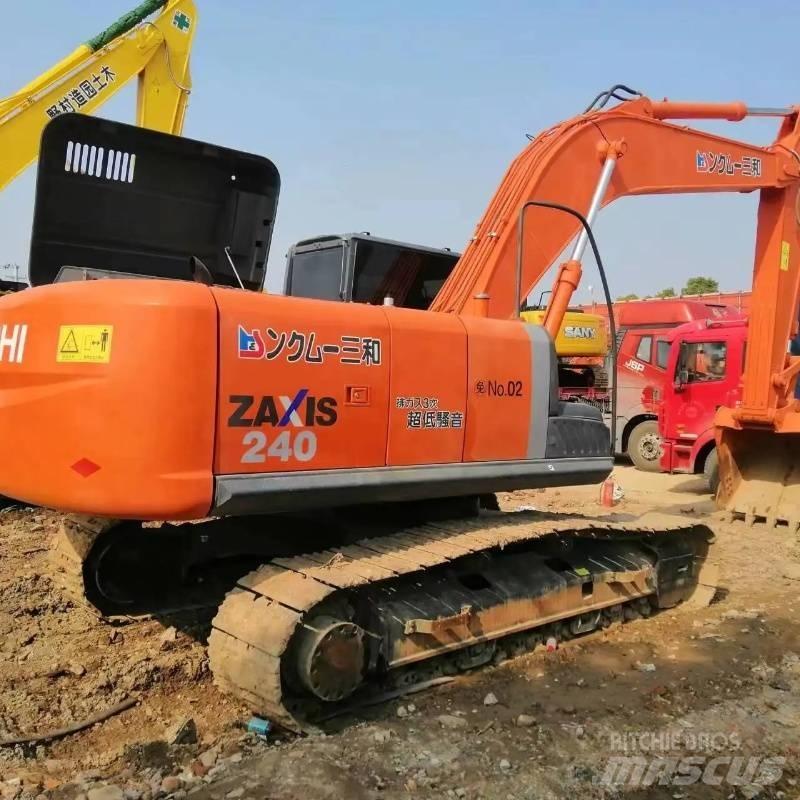Hitachi ZX 240 Εκσκαφείς με ερπύστριες