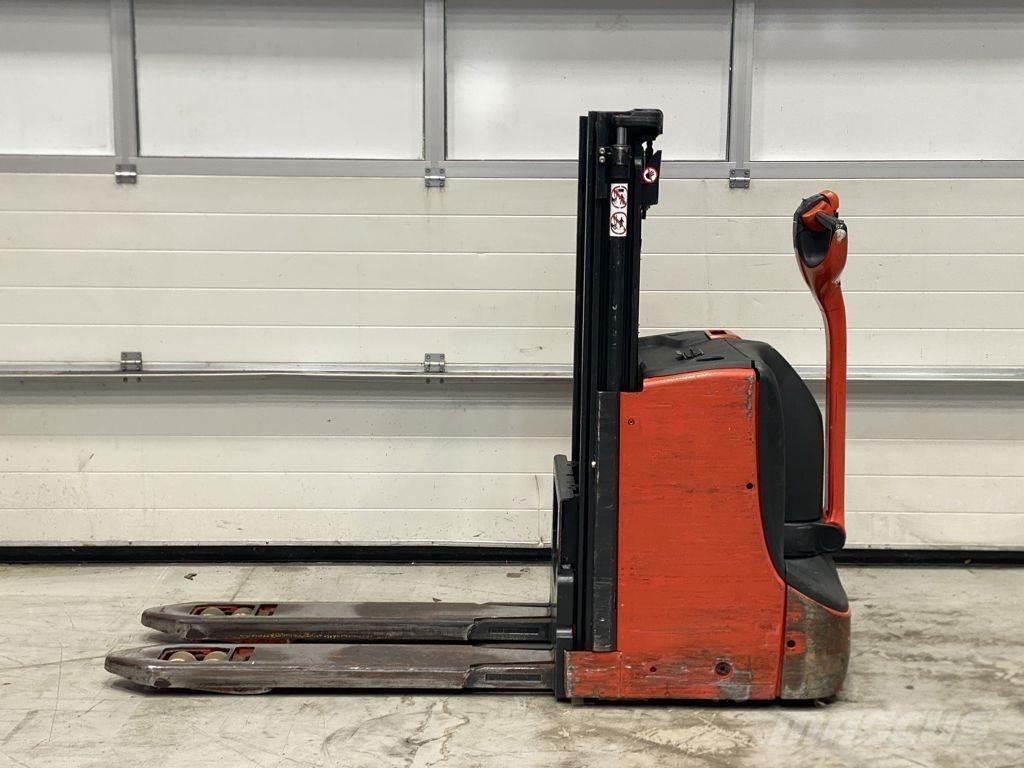 Linde D08 Παλετοφόρα πεζού χειριστή με ιστό