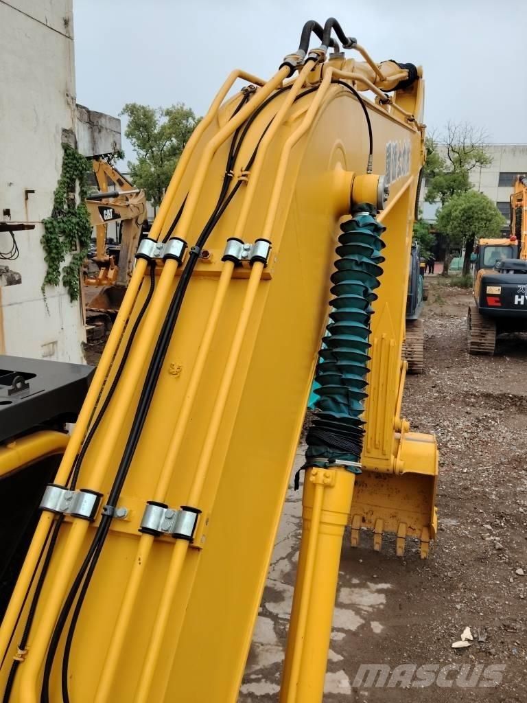 Komatsu PC 200-8 Εκσκαφείς με ερπύστριες
