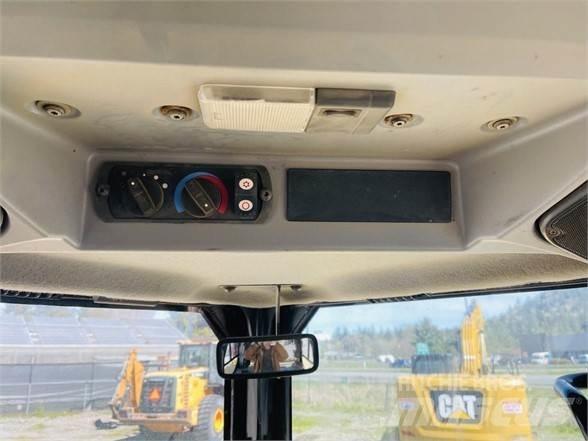 CAT D7E Μπουλντόζες με ερπύστριες
