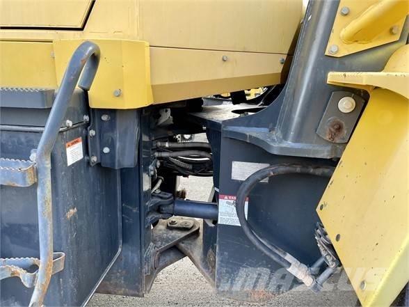 Komatsu WA320 Φορτωτές με λάστιχα (Τροχοφόροι)