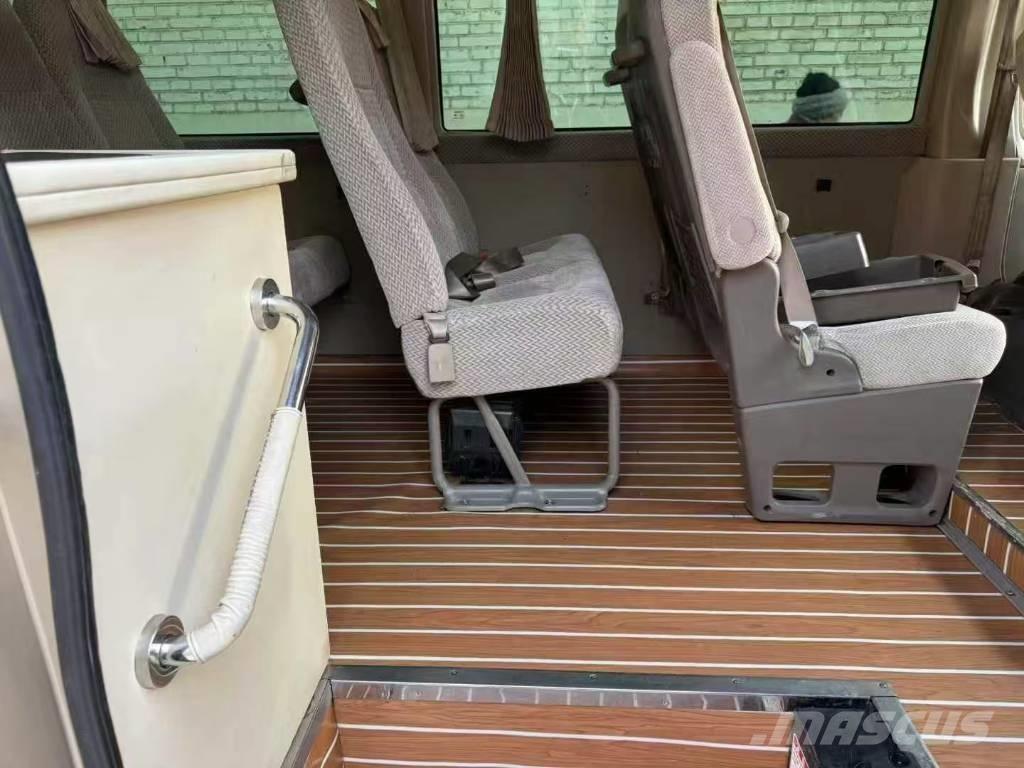 Toyota Coaster Bus Μίνι λεωφορεία