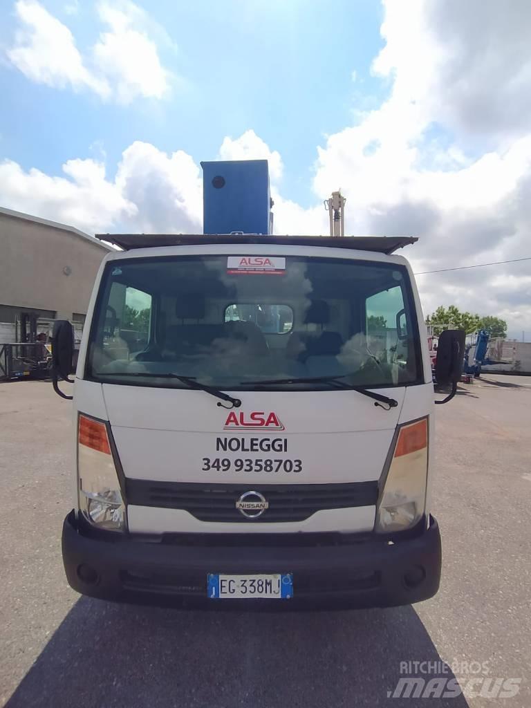 Socage DA 320 Εναέριες πλατφόρμες τοποθετημένες σε φορτηγό