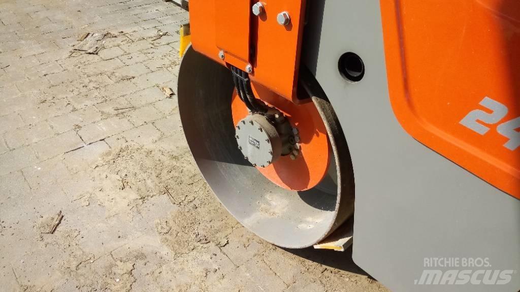 Atlas AW240 Οδοστρωτήρες διπλού κυλίνδρου