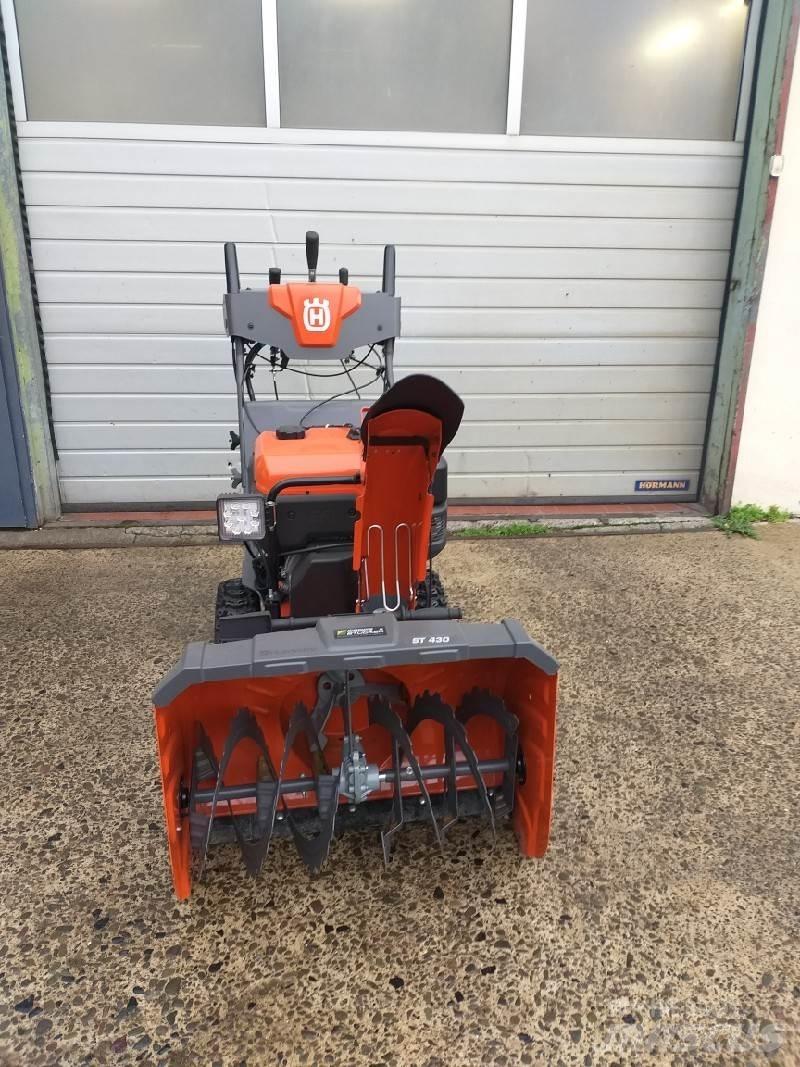 Husqvarna ST420 Εκτοξευτές χιονιού