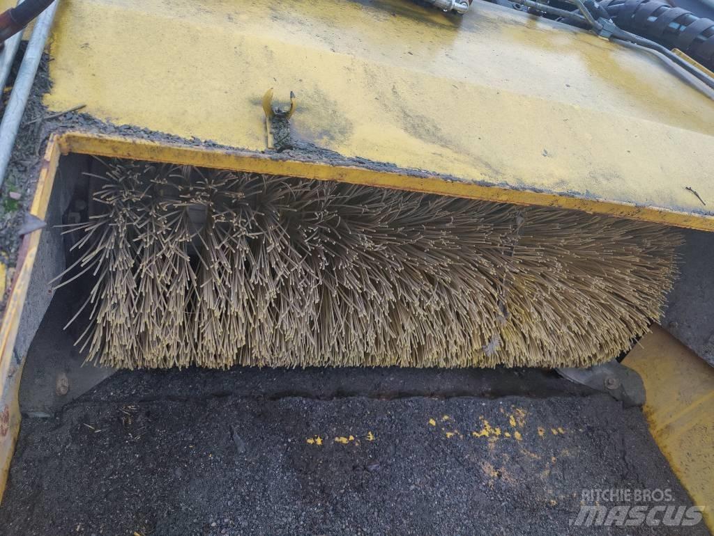 Rote 329/TL Προσαρτούμενα εξαρτήματα τρακτέρ μικρών διαστάσεων