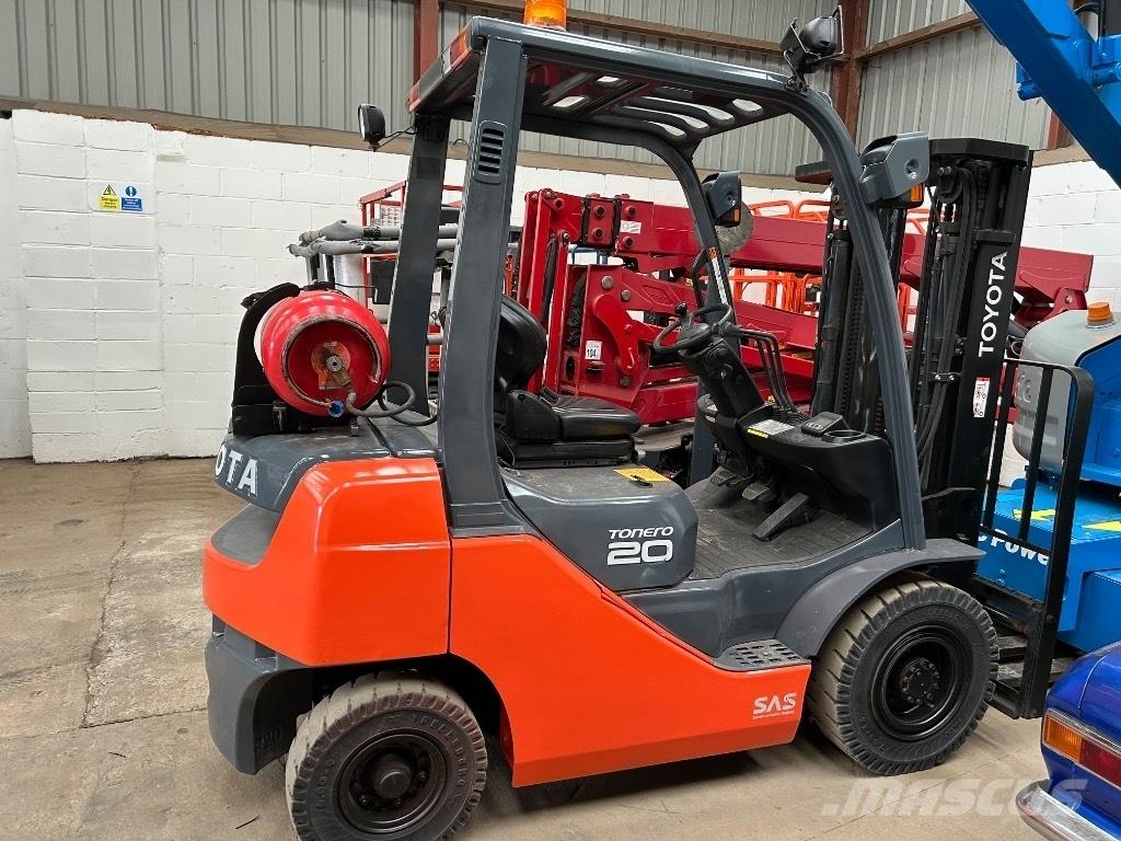 Toyota 02-8 FGF 20 Περονοφόρα ανυψωτικά κλαρκ με φυσικό αέριο LPG