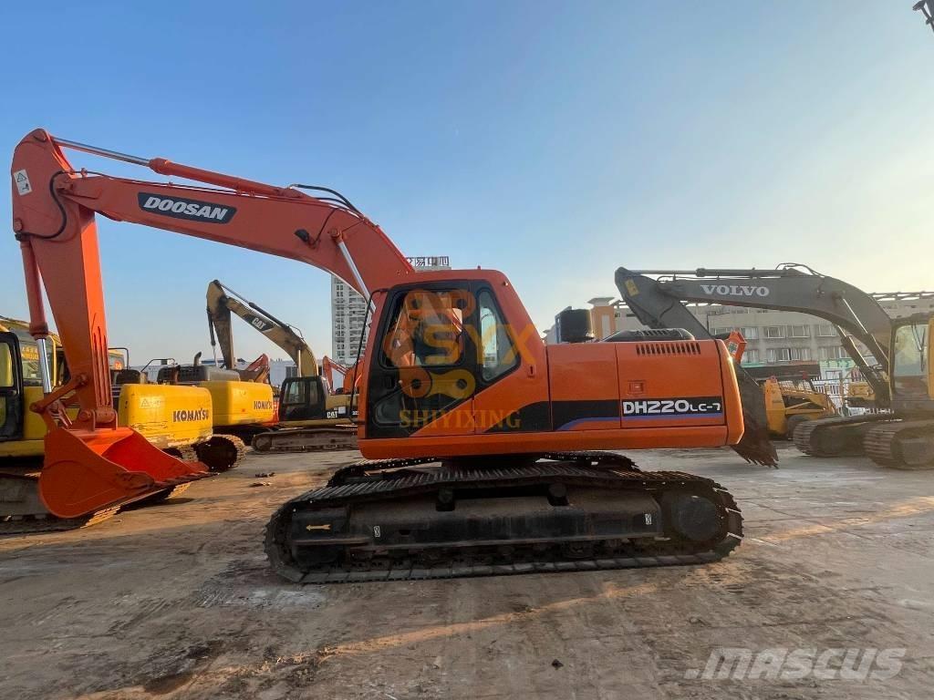 Doosan 220 LC-7 Εκσκαφείς με ερπύστριες