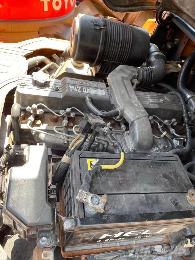 Toyota 5 ton Πετρελαιοκίνητα Κλαρκ