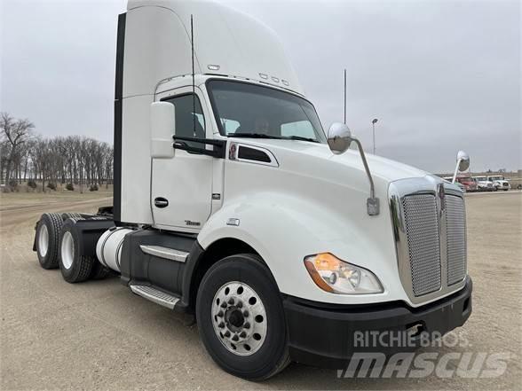Kenworth T680 Τράκτορες