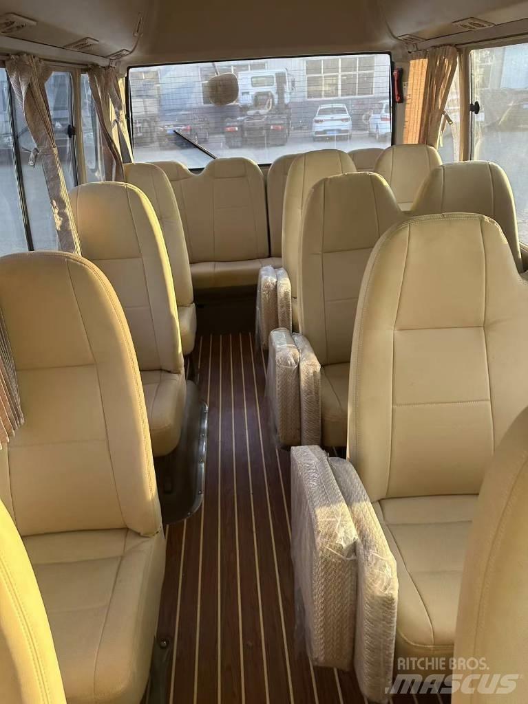 Toyota Coaster Υπεραστικά Λεωφορεία 