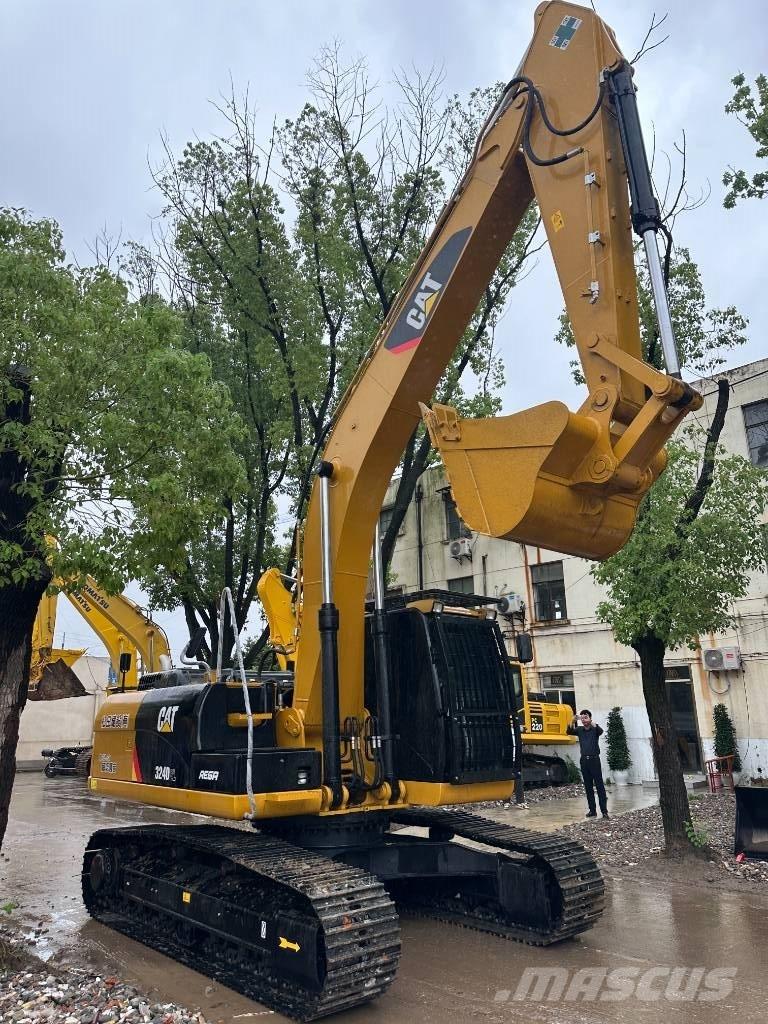 CAT 324 D Μίνι εκσκαφείς 7t - 12t