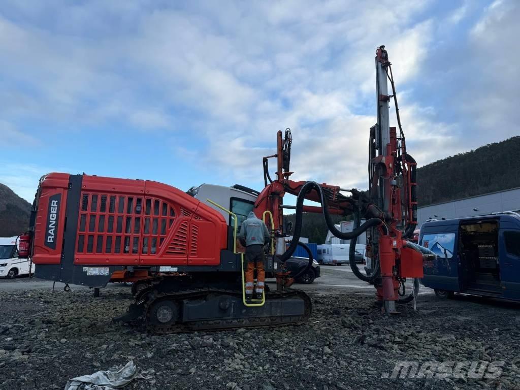 Sandvik DX 800I Εξοπλισμός επιφανειακών γεωτρήσεων