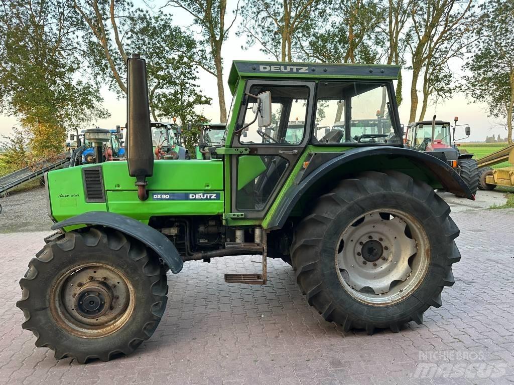 Deutz DX90 Τρακτέρ