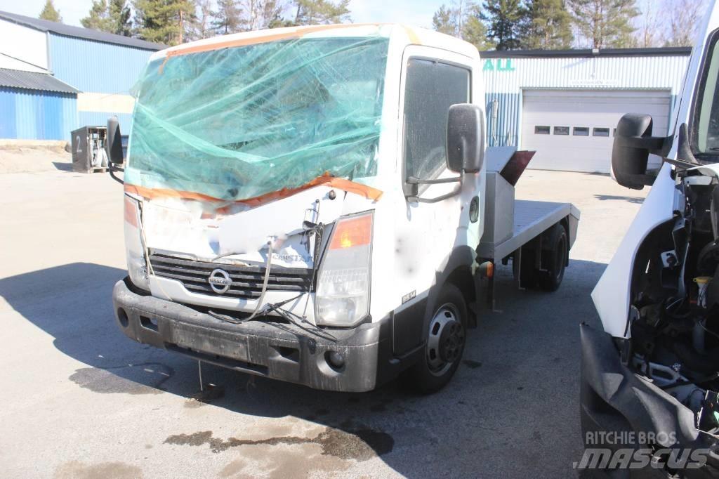Nissan Cabstar Τράκτορες