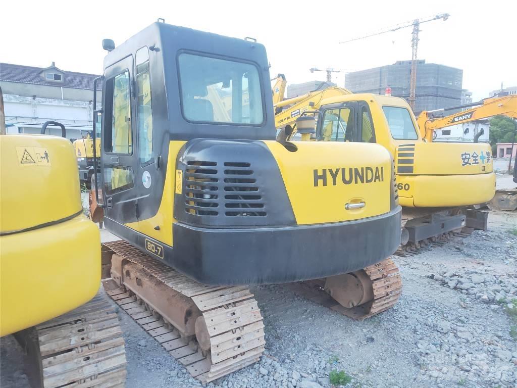 Hyundai R80-7 Εκσκαφείς με ερπύστριες