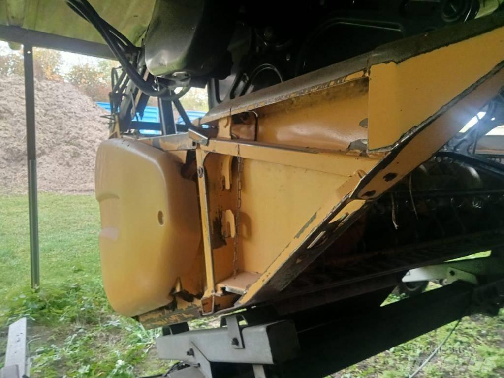 New Holland CR 9080 Θεριζοαλωνιστικές μηχανές