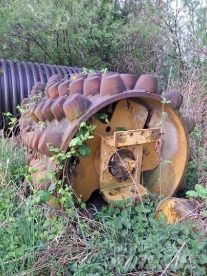 CAT 663 E Εξοπλισμός χειρισμού και τοποθέτησης