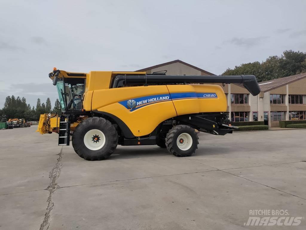 New Holland CX 8.80 Θεριζοαλωνιστικές μηχανές