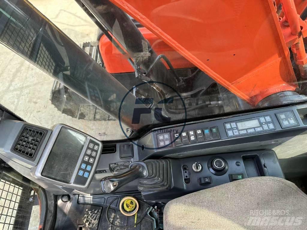 Doosan DX 140 Εκσκαφείς με ερπύστριες