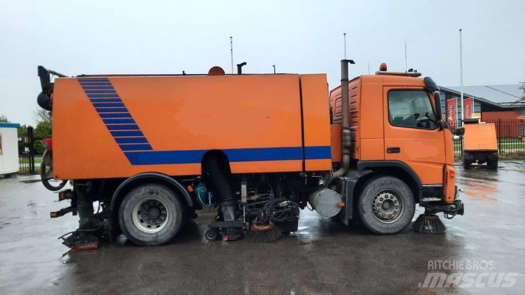 Volvo FM9 + Beam CX800 Φορτηγά σκούπες