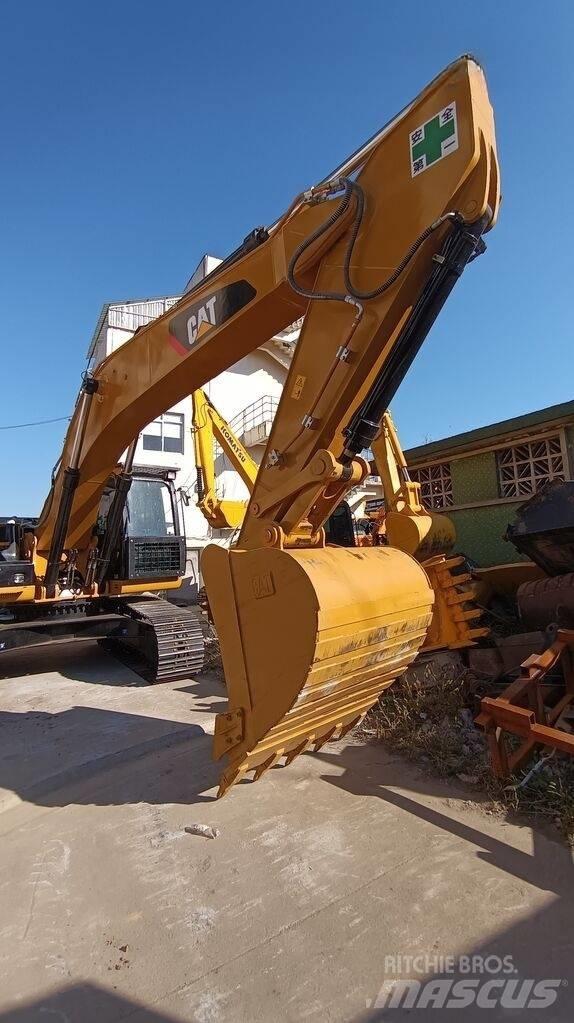 CAT 330 D2 Εκσκαφείς με ερπύστριες