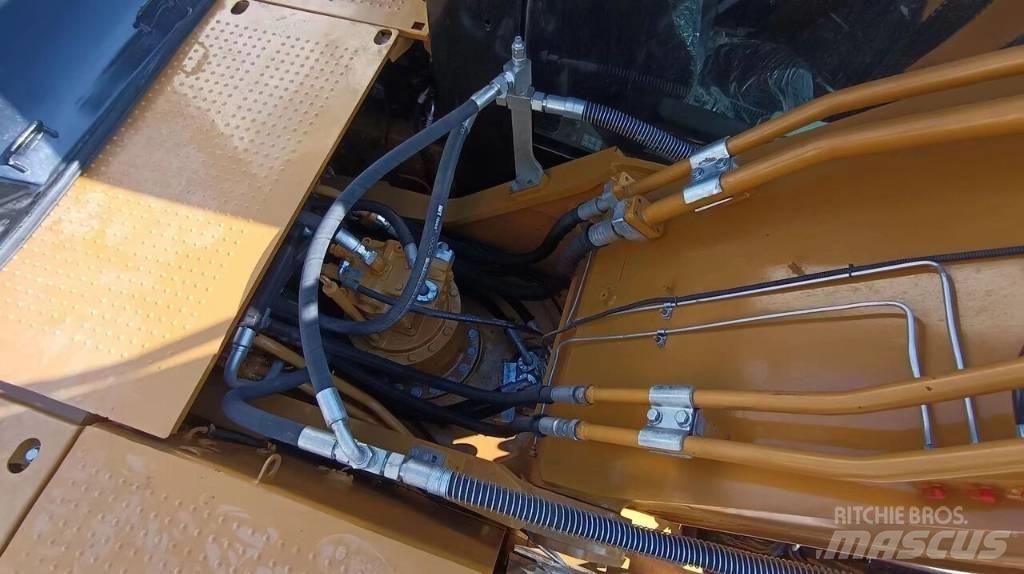 CAT 330 D2 Εκσκαφείς με ερπύστριες