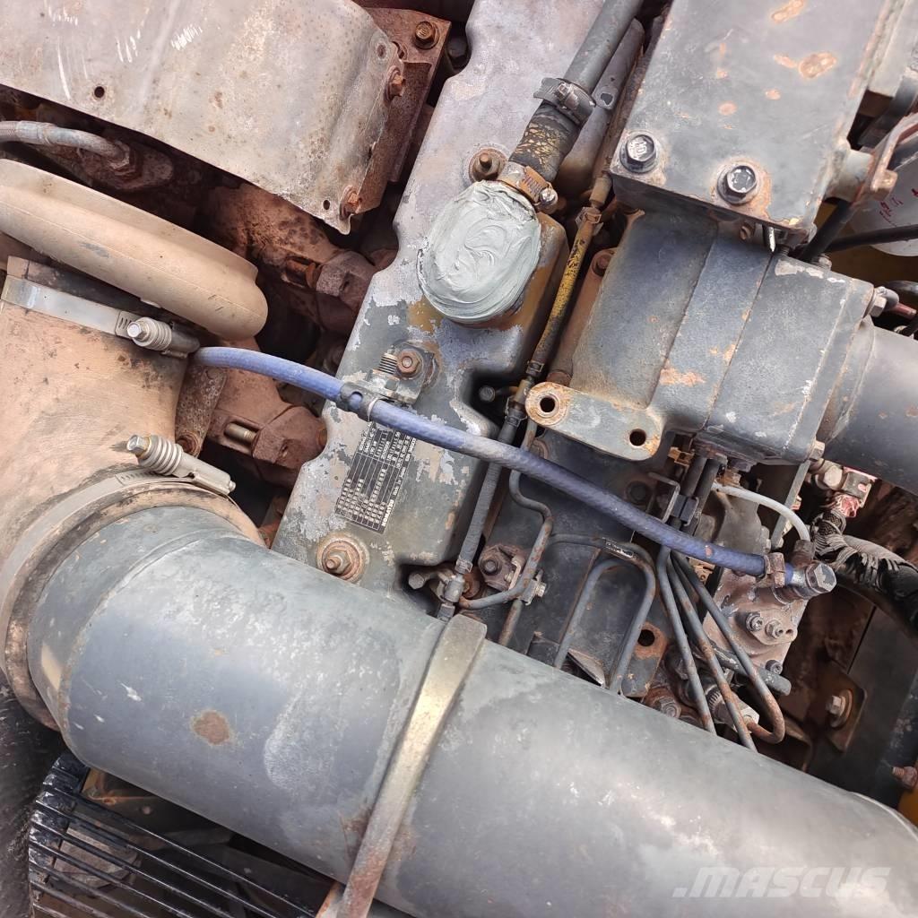Komatsu PC 300 Εκσκαφείς με ερπύστριες